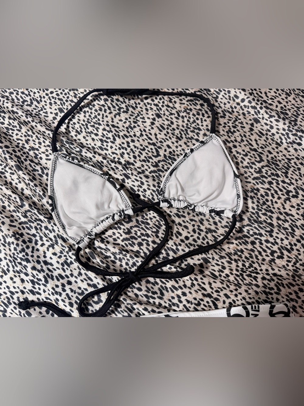 🖤Inspired Bikini Set🖤 - Picture 4 of 6